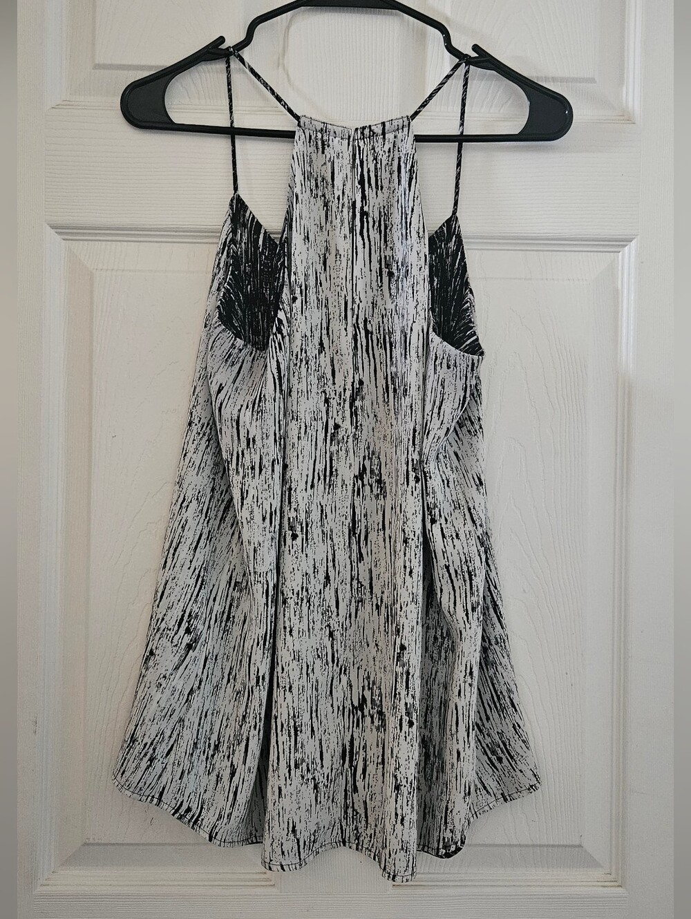 Express Reversible Cami Top - Picture 4 of 8